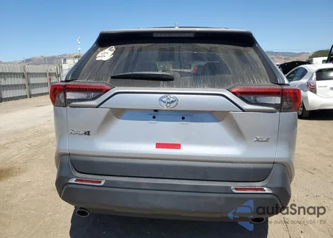 2019 Toyota Rav4 Xle from USA, damaged, VIN 2T3W1RFV3KC025232